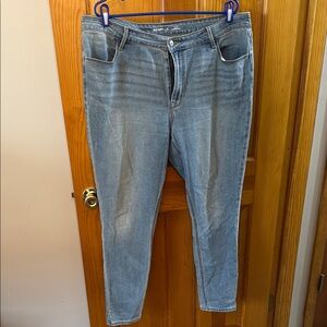 #90 - Old Navy High Rise Wow Super Skinny Jeans